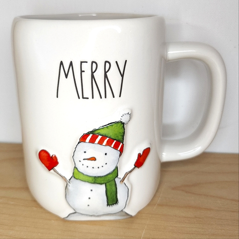 🆕️ Rae Dunn Merry Snowman Mug